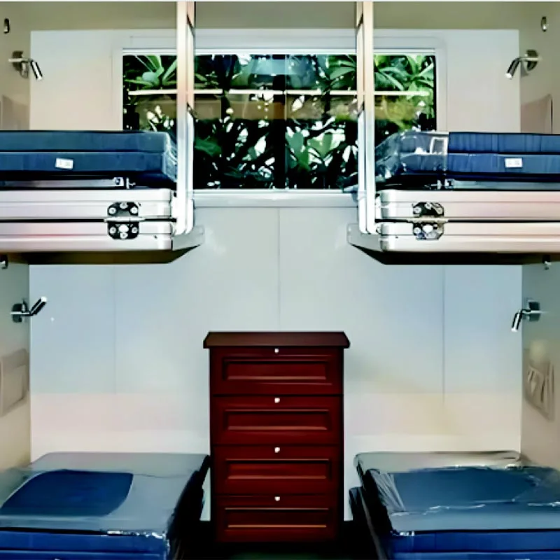 Розкладне ліжко в транспортному засобі