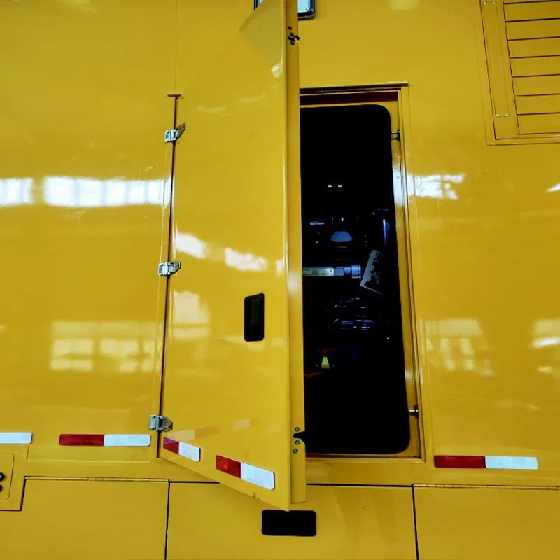 Розпашні двері для вантажівки-фургона